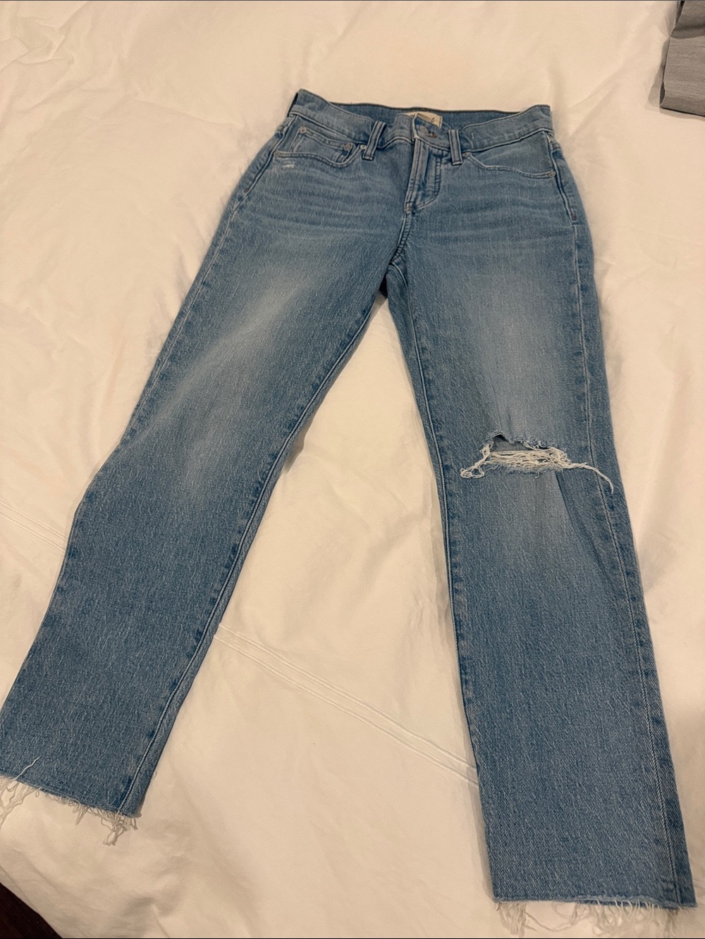 Madewell Distressed Straight-Leg Jeans in Medium Blue